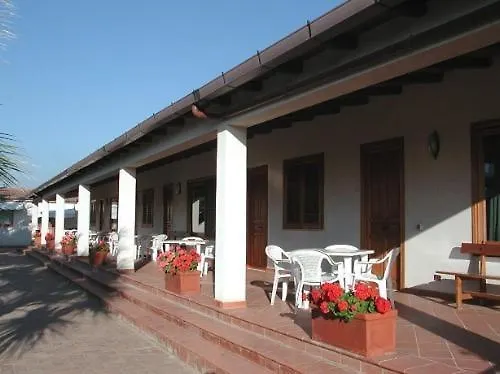 Arabesque בית חווה בלסטראטה